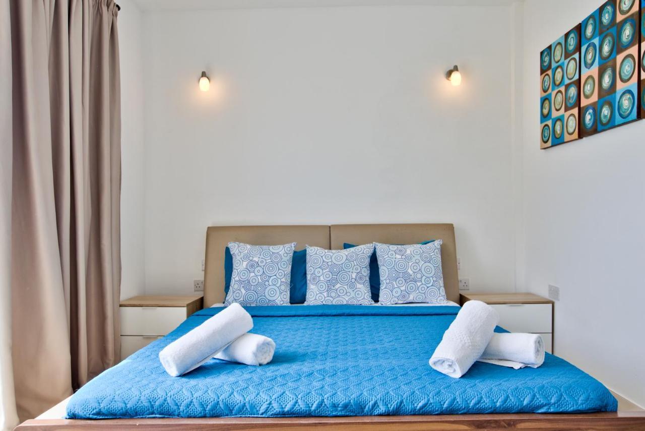Sliema Duplex Penthouse With Sea Views & Private Terrace By Shortletsmalta Lejlighed Eksteriør billede