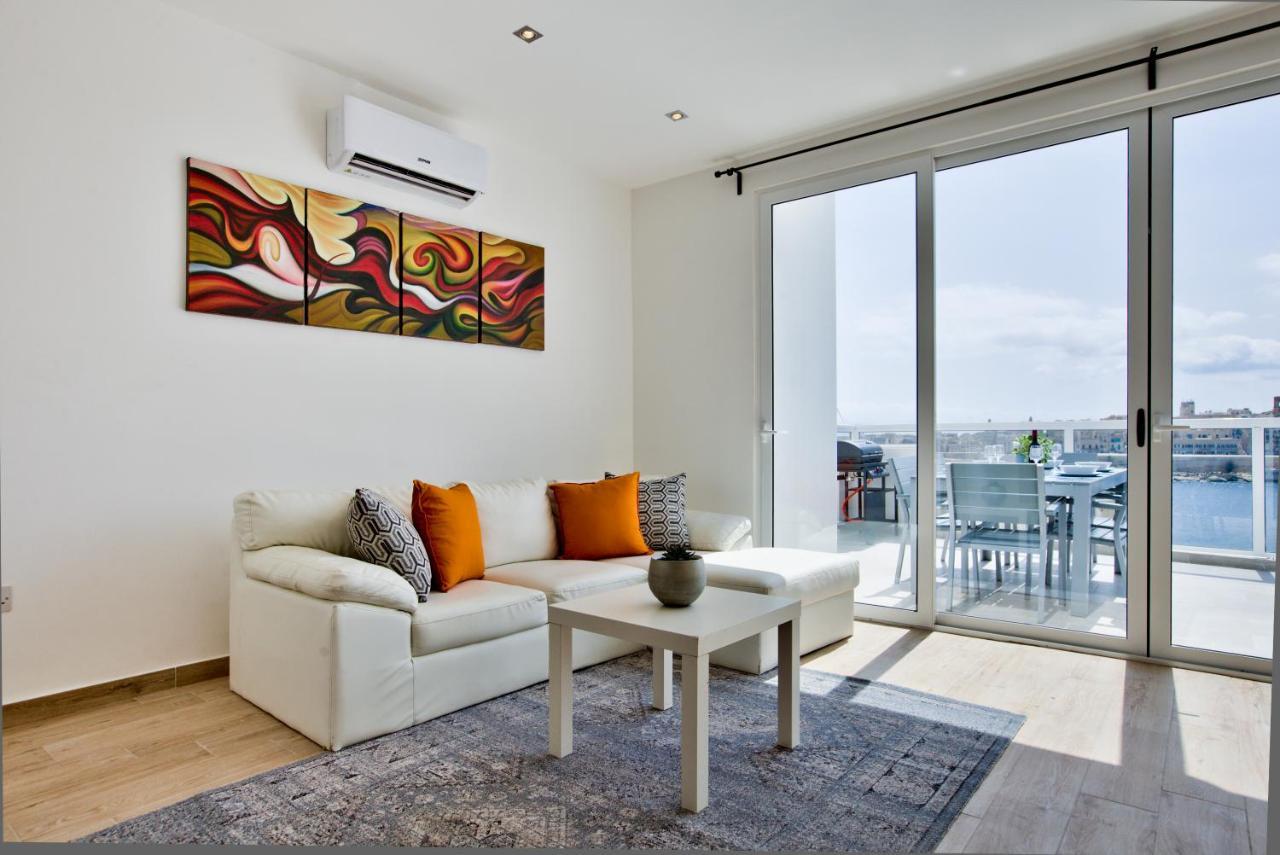 Sliema Duplex Penthouse With Sea Views & Private Terrace By Shortletsmalta Lejlighed Eksteriør billede