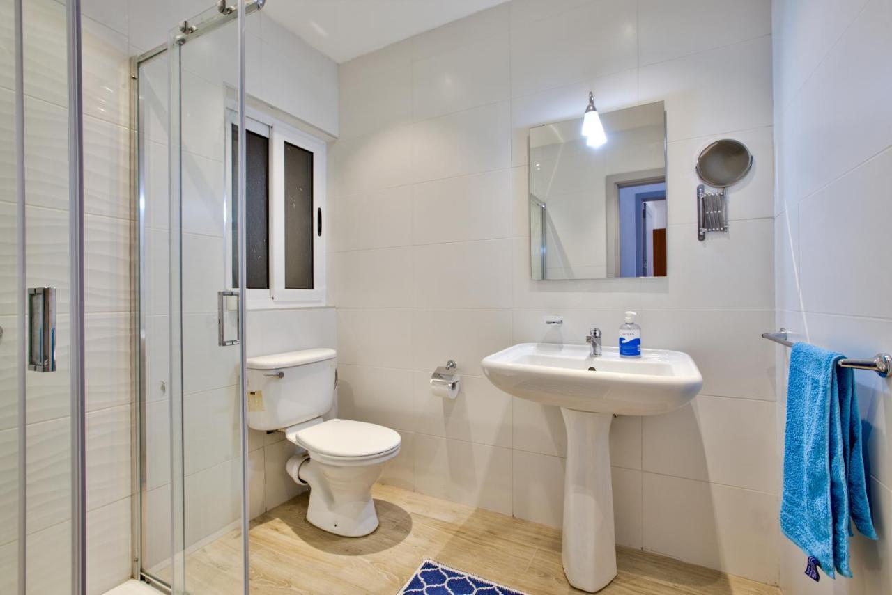 Sliema Duplex Penthouse With Sea Views & Private Terrace By Shortletsmalta Lejlighed Eksteriør billede